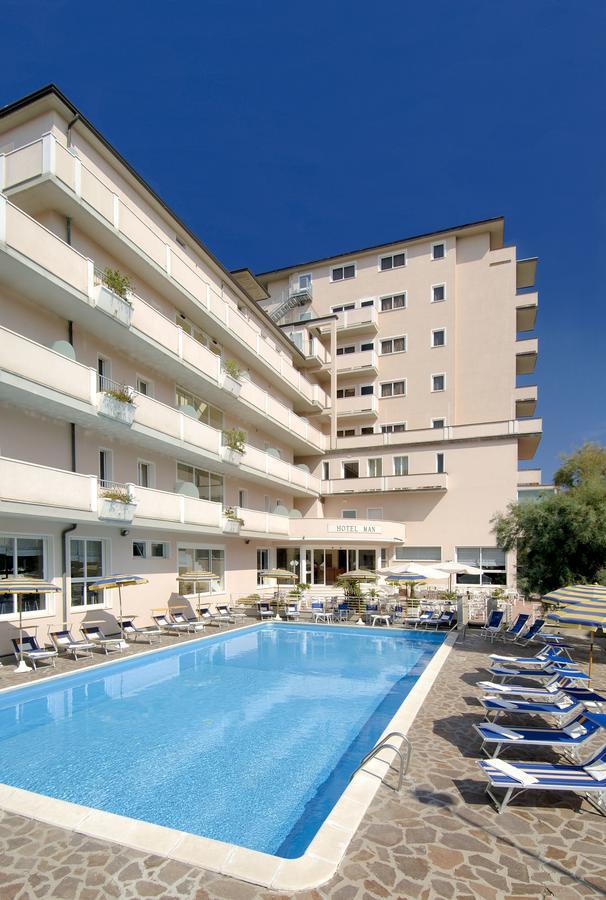 Hotel Man Lido Di Savio Exteriör bild