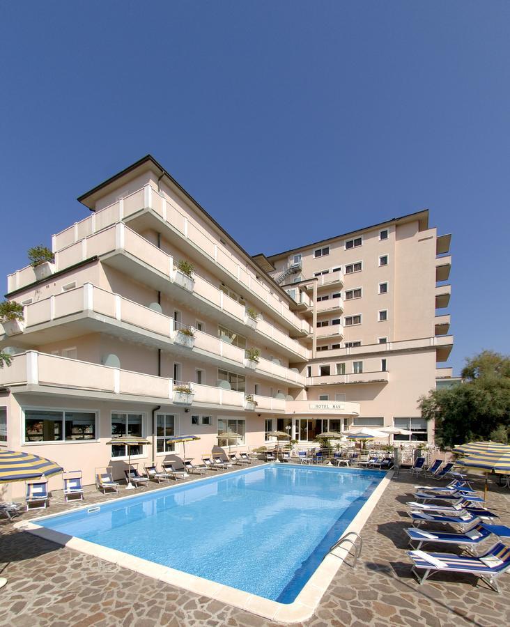 Hotel Man Lido Di Savio Exteriör bild